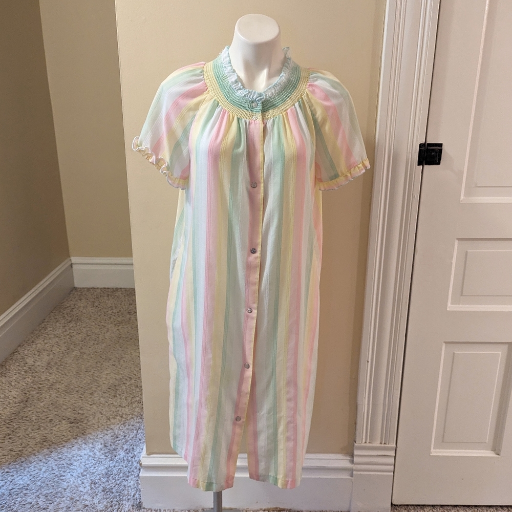Vintage Dan-Ellen pastel striped lounge coat size S